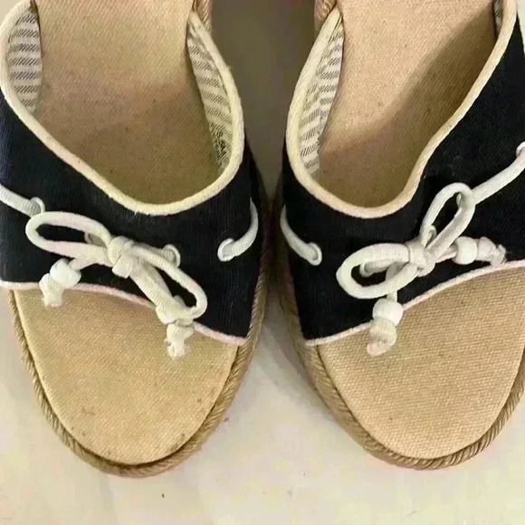 Tommy Hilfiger Medallion Espadrille Wedge Sandal Navy and White Bow Detail - Picture 11 of 11